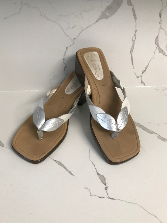 Tradition Shoes - Tradition Women’s Leather Sandals “Kelli” Wedge US 8